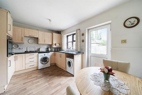 37 Brickham Road, Devizes, SN10 2SR