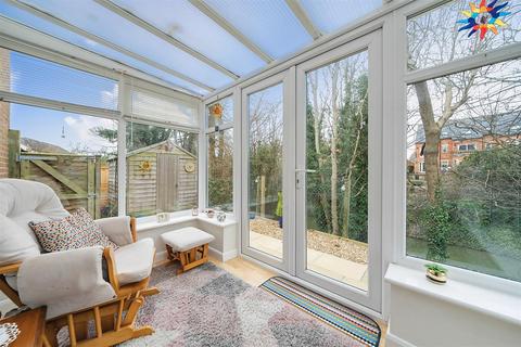 37 Brickham Road, Devizes, SN10 2SR