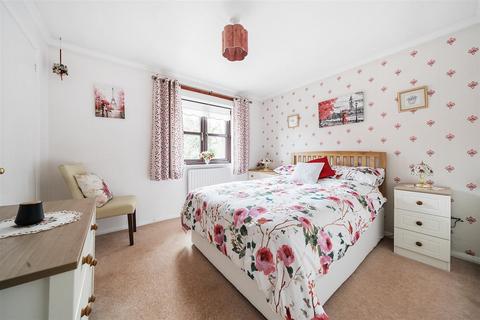 37 Brickham Road, Devizes, SN10 2SR