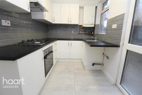 2 bedroom terraced house to rent, Derwent Street, Leicester