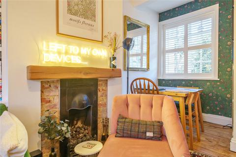 16 Ludlow Road, London, W5 1NY