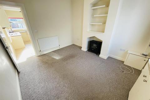 2 bedroom end of terrace house for sale, King Street, Bedworth