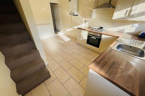 2 bedroom end of terrace house for sale, King Street, Bedworth