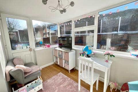 27 Deansberry Close, Stoke-on-trent, ST4 8JH