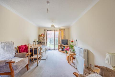 1 bedroom apartment for sale, IMPERIAL AVENUE, Westcliff-On-Sea