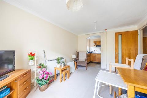 1 bedroom apartment for sale, IMPERIAL AVENUE, Westcliff-On-Sea