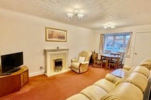 2 bedroom flat to rent, Oakhill Drive, Brierley Hill DY5