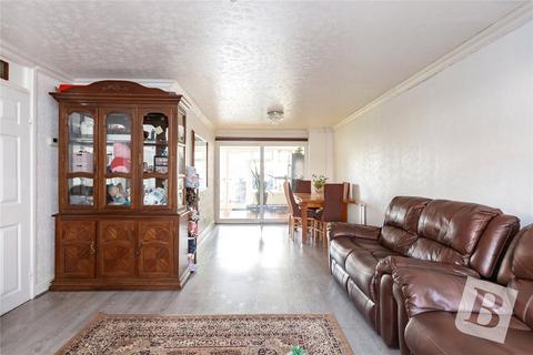 3 bedroom terraced house for sale, Keats Avenue, Romford, RM3