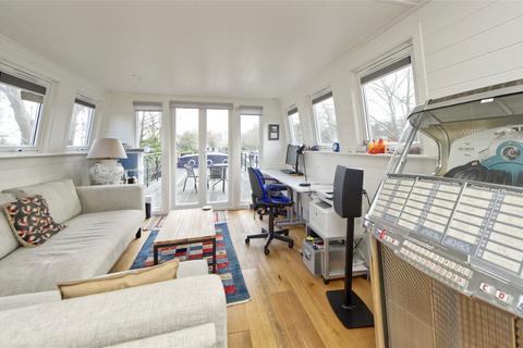 2 bedroom detached house to rent, Blomfield Road, London W9