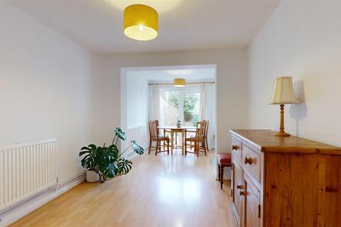 17 Holcombe, Bristol, BS14 0AT