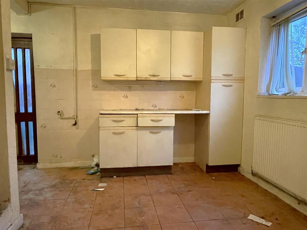 Dining kitchen