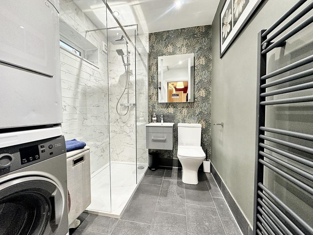Ground floor shower/utility room