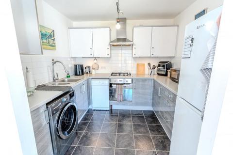 2 bedroom flat for sale, Cormorant House, Millward Drive, Milton Keynes, MK2