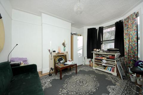 2 bedroom terraced house for sale, Drayton Avenue, W13