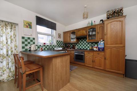 2 bedroom terraced house for sale, Drayton Avenue, W13