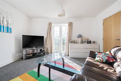 undefined, Champs Sur Marne, Bristol BS32