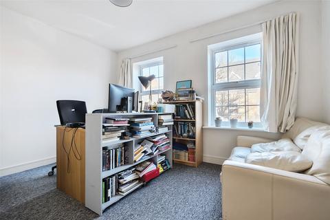 undefined, Champs Sur Marne, Bristol BS32
