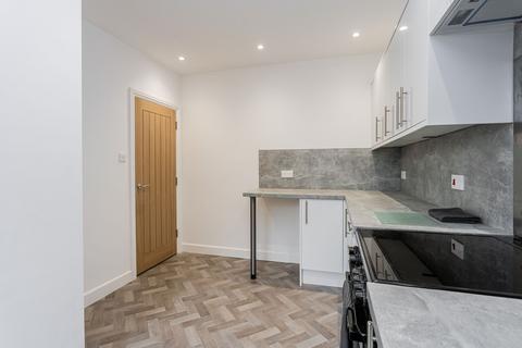 94a Brighton Road, Horley, RH6 7JQ