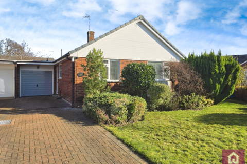 2 bedroom bungalow for sale, Dawpool Close, Chester, Cheshire, CH2