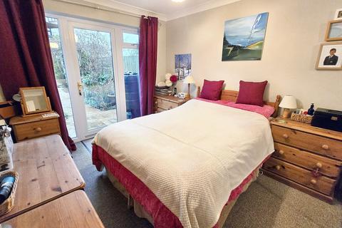 21 Swan Drive, Staverton, Trowbridge, BA14 8UN