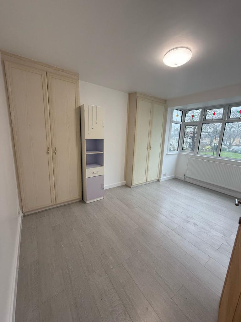 Large bedroom