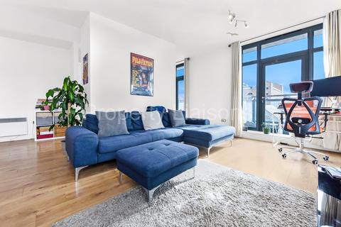 2 bedroom apartment for sale, Eluna Apartments, Wapping Lane, London, E1W