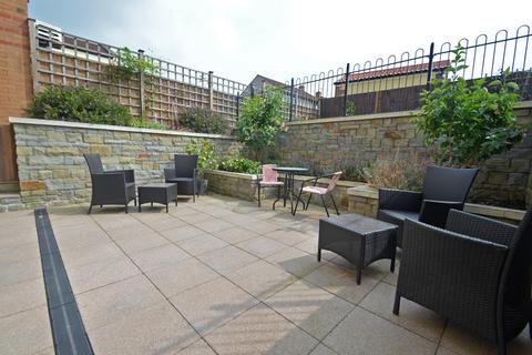 undefined, Ground floor retirement apartment in the centre of Yatton