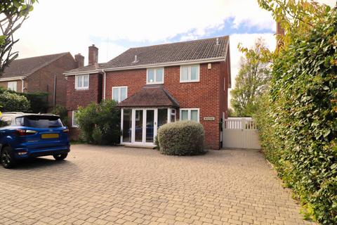 4 bedroom detached house for sale, Beach Road, Hayling Island