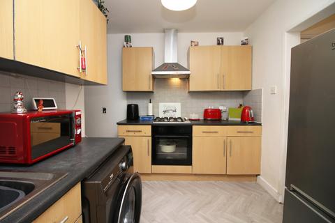 2 bedroom apartment for sale, Elm Avenue,  Blackpool, FY3