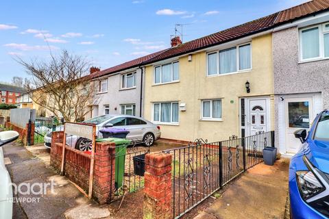 3 bedroom terraced house to rent, Belle Vue Close, Cwmbran