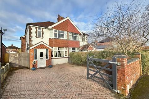 Robin Lane, Lyme Green, Macclesfield