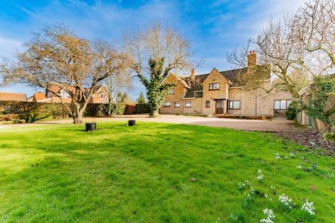 4 bedroom detached house for sale, Chapel Lane, Shotesham All Saints