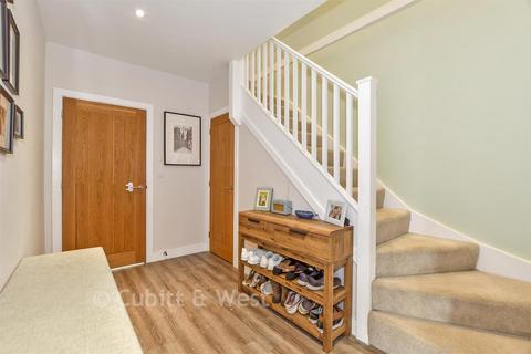 3 bedroom terraced house for sale, High Street, Godstone, Surrey