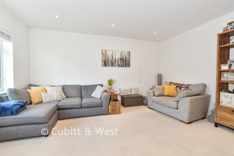 3 bedroom terraced house for sale, High Street, Godstone, Surrey