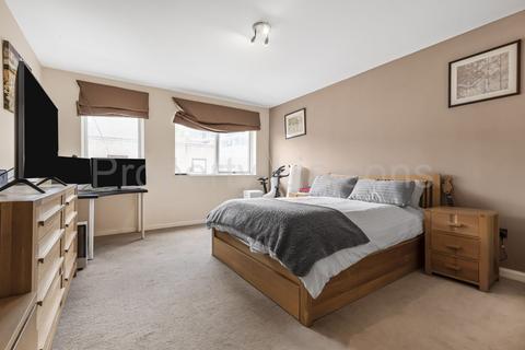 4 bedroom duplex for sale, Goodhart Place, Limehouse, E14