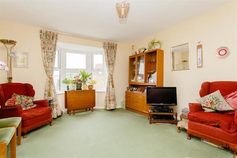 1 bedroom flat for sale, Coopers Close, London