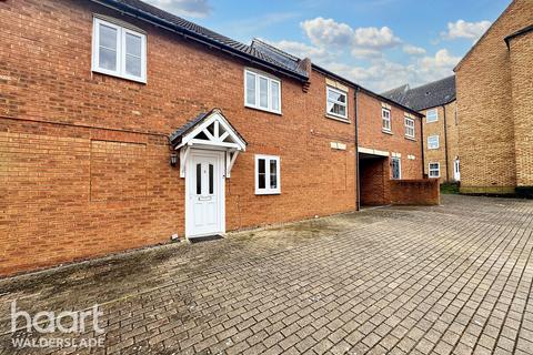 3 bedroom coach house to rent, Martin Court, SITTINGBOURNE