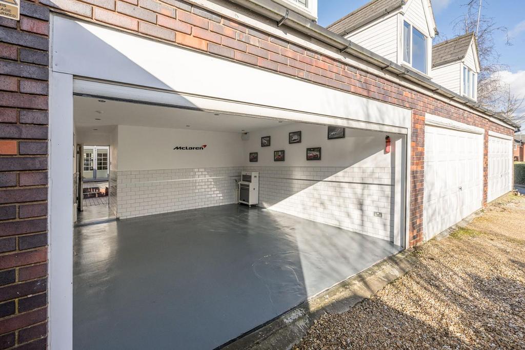 Garage 1