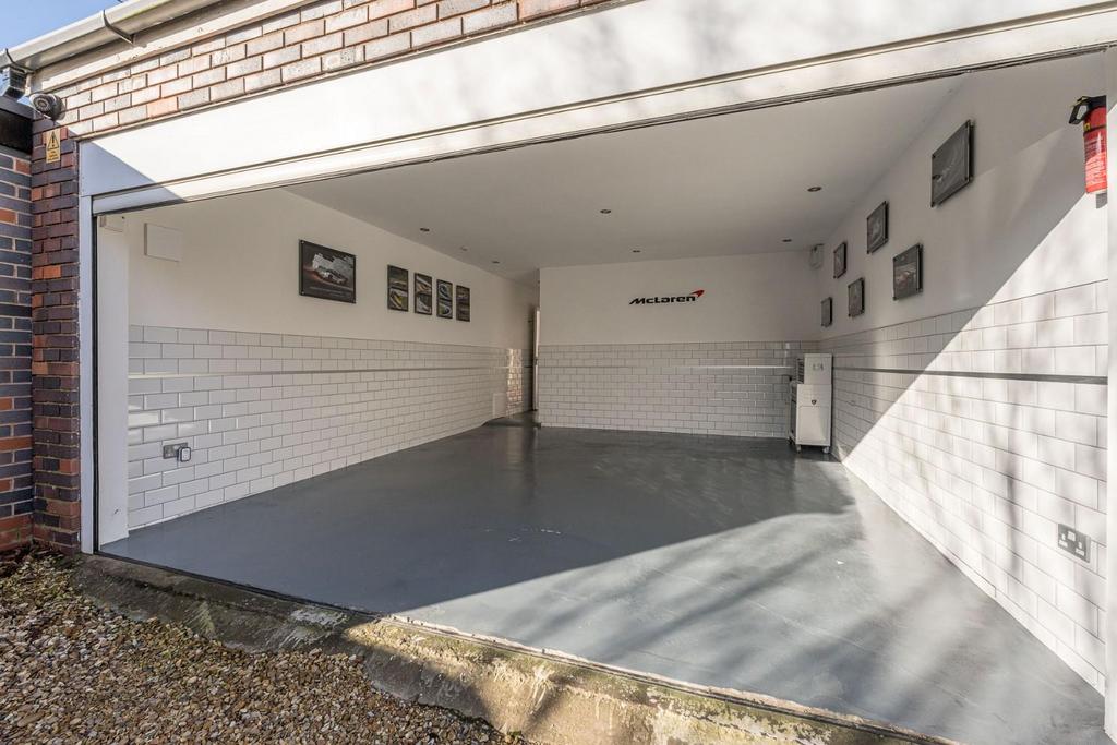 Garage 2