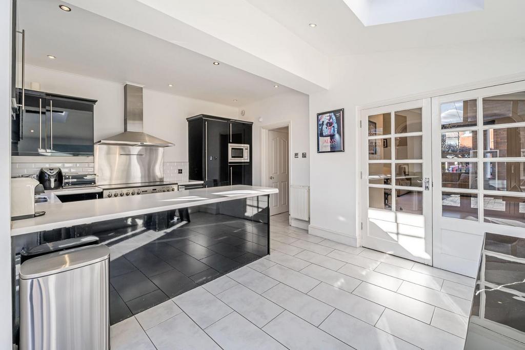 Kitchen Dining Room 2