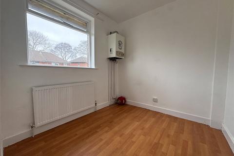 3 bedroom semi-detached house to rent, Croydon Avenue, Greater Manchester OL11