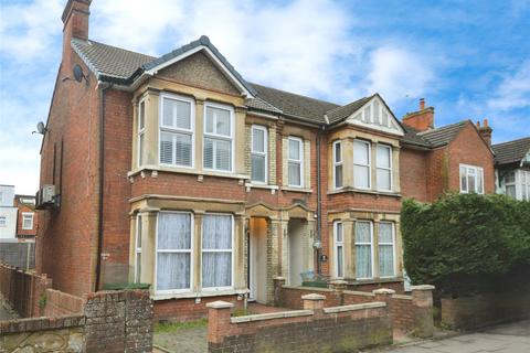 2 bedroom maisonette for sale, High Street, Buckinghamshire HP20