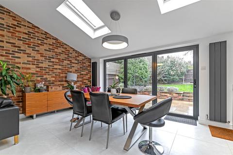 5 bedroom detached house for sale, Toulmin Drive, St. Albans