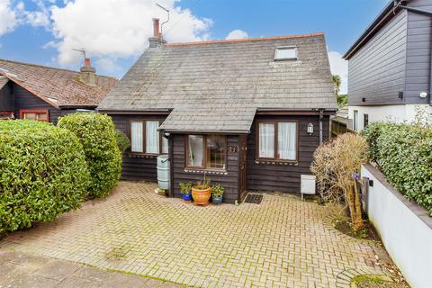 1 bedroom detached bungalow for sale, Courtlands Close, Goring-By-Sea, Worthing, West Sussex