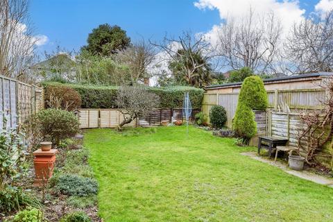 1 bedroom detached bungalow for sale, Courtlands Close, Goring-By-Sea, Worthing, West Sussex