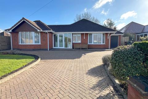 2 bedroom detached bungalow for sale, Corbett Road, Hollywood, B47 5LL