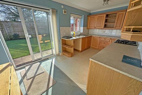 2 bedroom detached bungalow for sale, Corbett Road, Hollywood, B47 5LL