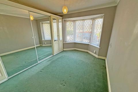 2 bedroom detached bungalow for sale, Corbett Road, Hollywood, B47 5LL