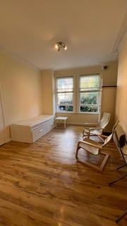 Studio to rent, Merton Hall road, WIMBLEDON SW19