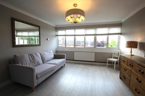 2 bedroom house to rent, Cameron Close, Warley, Brentwood